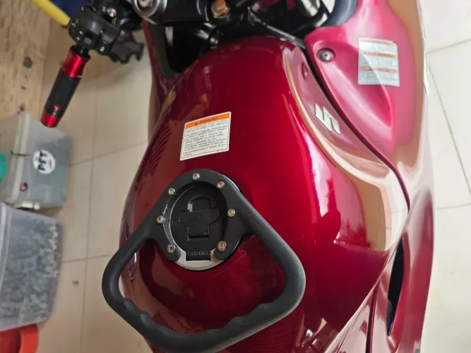 Suzuki Gsx 750 f