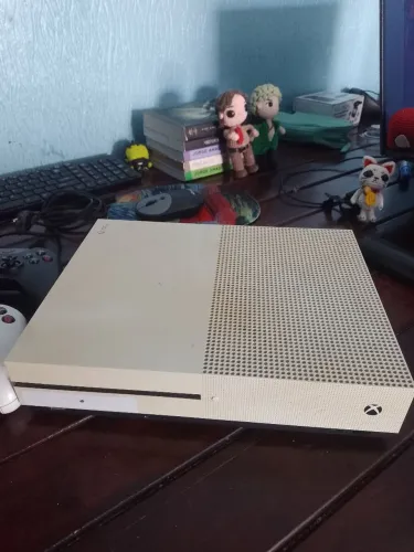 Xbox One S - com defeito / retirada de peça ou reparos