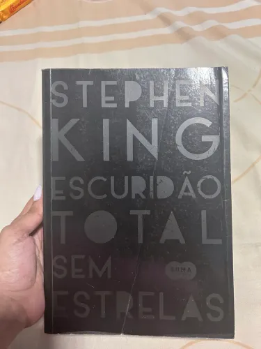 Livro Escuridão total sem estrelas (Stephen King)