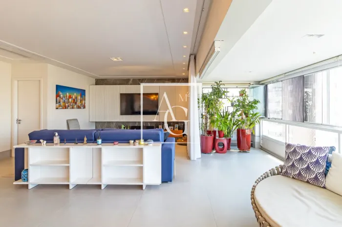 Apartamento de 211 m² e 3 suítes à venda no Panamby
