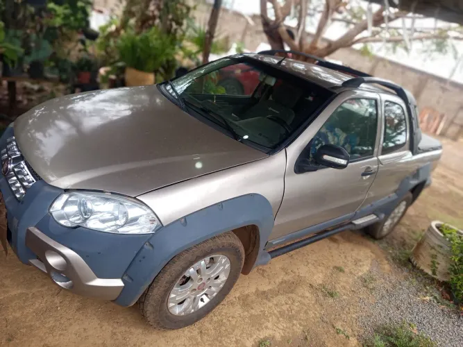 Fiat Strada Adventure1.8/ 1.8 Locker Flex CD 2010