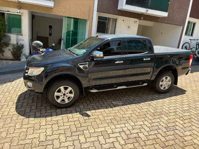 Ford Ranger XLT 2.5 16V 4X2 CD Flex 2014