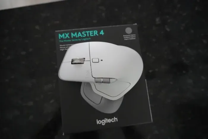Mouse sem fio Logitech MX Master 4 (7 MESES DE GARANTIA)
