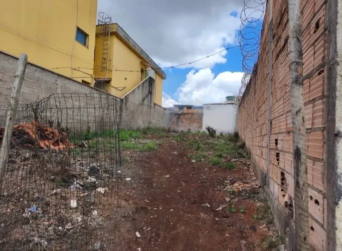 Vende-se Lote Bairro Jardim Canadá! Ótima oportunidade!
