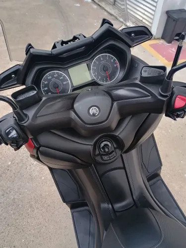 X-max Yamaha 250