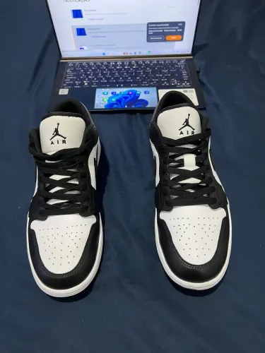 Jordan 1 low black/baroque brown-white