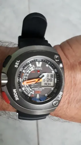 Relógio antigo original CITIZEN PROMASTER AQUALAND MEIA LUA TITANIUM JAPAN ECO-DRIVE 