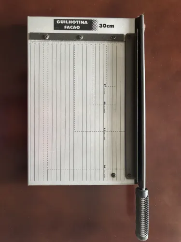 Guilhotina 30cm
