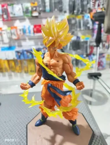 Action figure Goku super Saiyajin dragon ball z