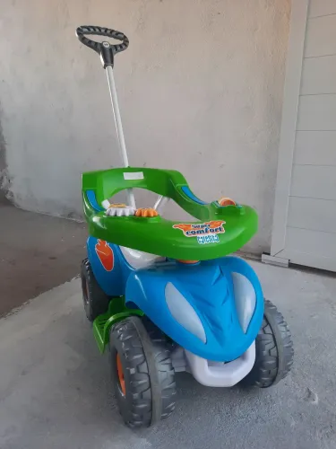 Carrinho de passeio para criança