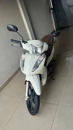 HONDA BIZ 125i BRANCO 2022