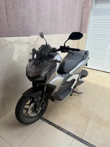 Honda ADV