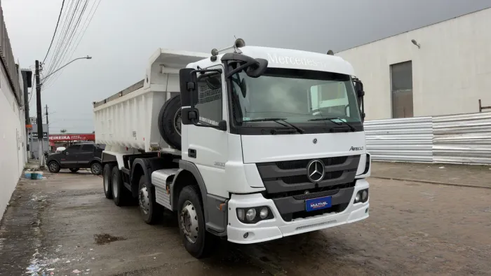 Mercedes Benz Atego 3033 Aut. Com Caçamba Ano 2024