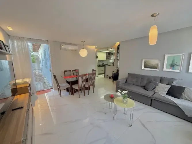 CASA REFORMADA 3/4 NO CONDOMÍNIO PARQUE MARINE Aracaju-Se