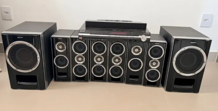 Sony DAV-DZ77T 1000W RMS ? Uma relíquia para quem valoriza som de verdade