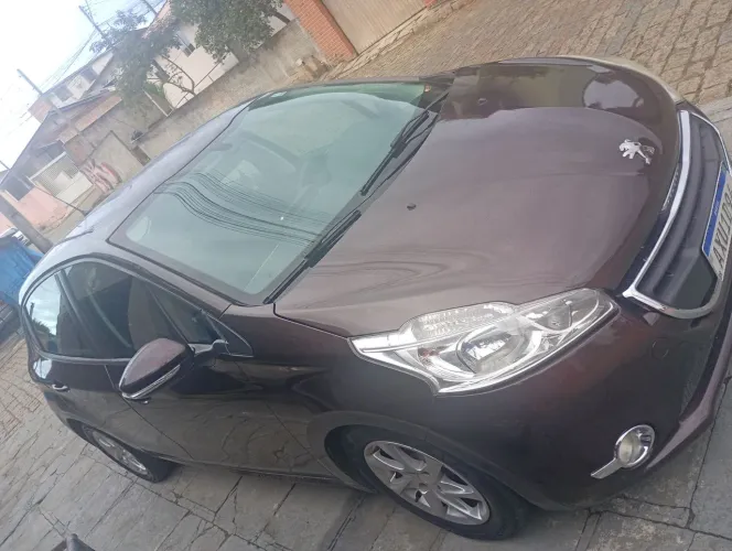 Peugeot 208 Active/active Pack 1.5 Flex 8V 5P 2014