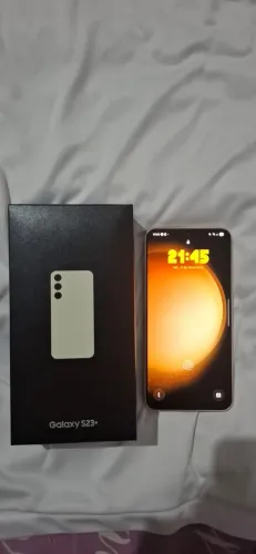 Troco S23 Plus 256 GB, em excelente estado, por S25 e iPhone 14 Pro em diante. Volto dinhe