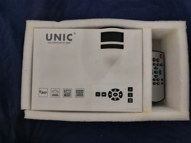 PROJETOR UNIC Uc40 800 lumens