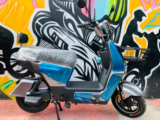 SCOOTER ELÉTRICA PANDA 1000W LÍTIO NOVA