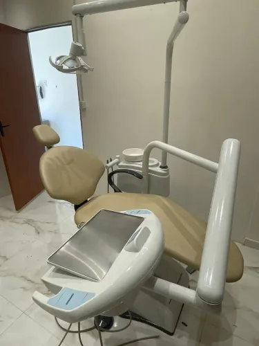 Cadeira odontológica acompanha compressor