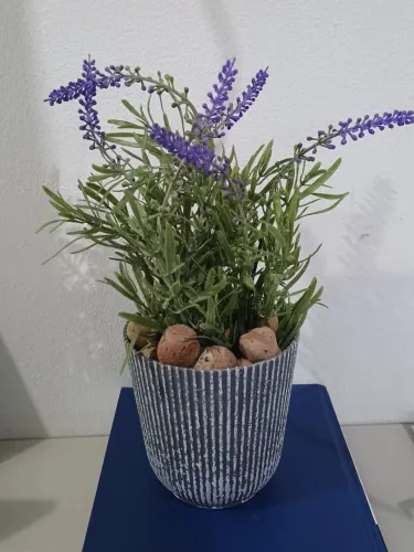 Lindo arranjo com lavanda artificial novo