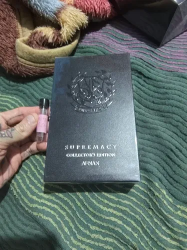 Afnan Supremacy Collector's Edition e amostra