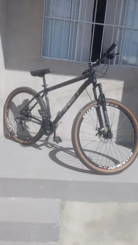 Bike First 18 marchas quadro 19