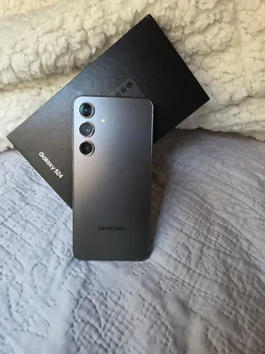 Samsung S24