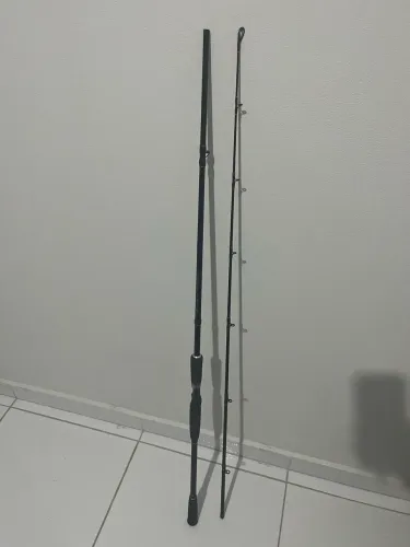 Marinete e vara de pesca 