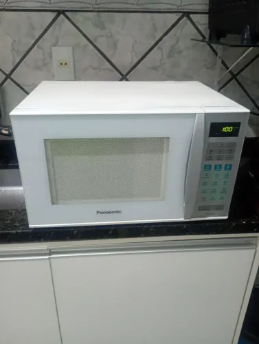 Microondas Panasonic 32 litros.