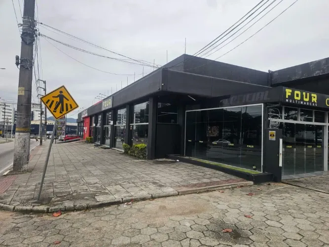 Galpão Comercial para Locação | 750 m² | Capoeiras Florianópolis