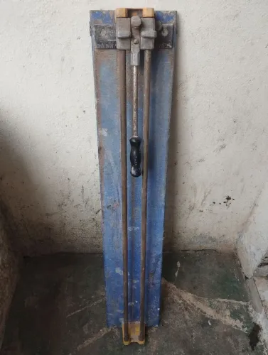 Vende se riscador de piso