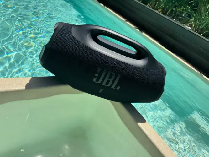 VENDO BOOMBOX 4 LANCAMENTO LACRADA