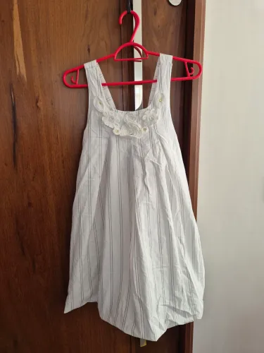 Vestido modelo balonê marca TURMA DA MALHA