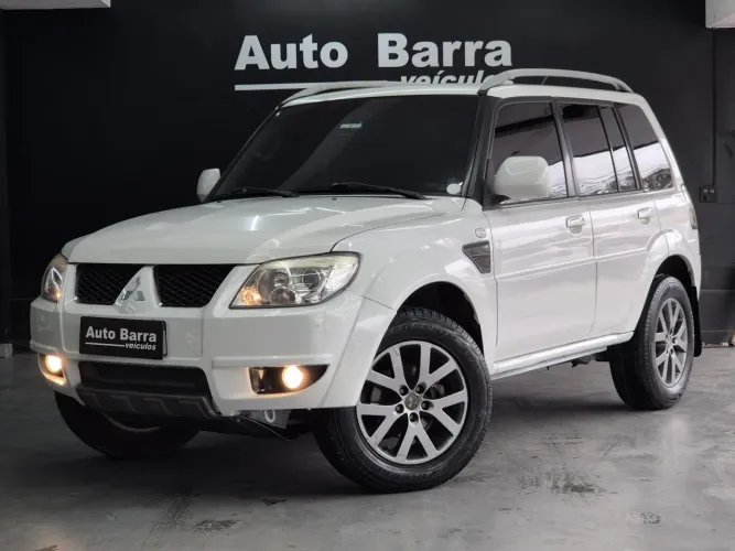 Mitsubishi Pajero TR4 2.0 Flex 16V 4X2 Aut. 2013