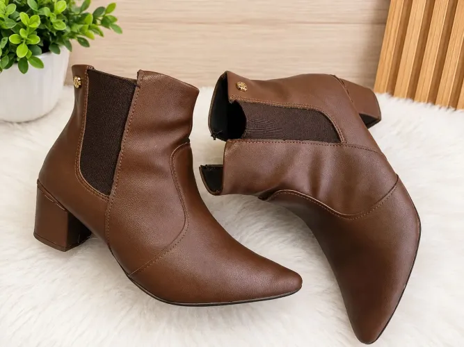 BOTA FEMININA CANO CURTO - N° 39 | ARAMELO