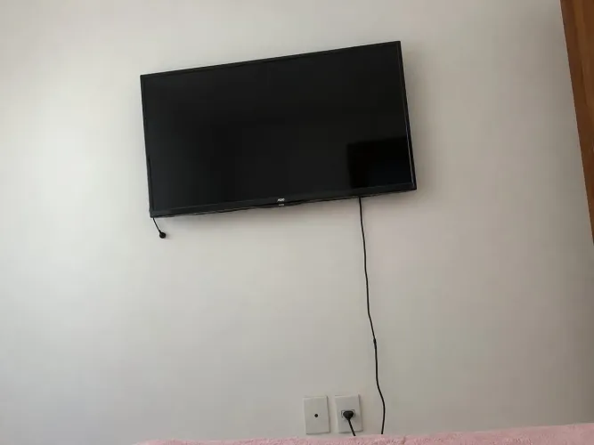 Televisão AOC