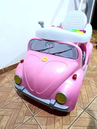 Carrinho Infantil Fusca Rosa de Passeio