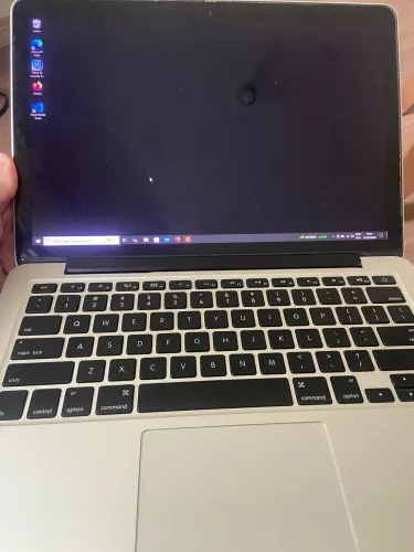 MacBook Pro 2013 com Windows 10