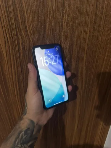 iPhone 11