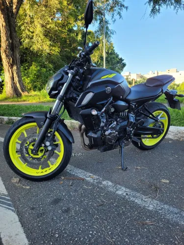 Yamaha MT-07