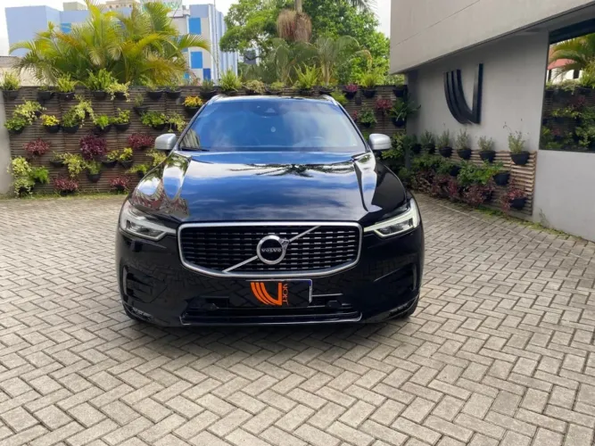 Volvo XC-60 XC 60 T-5 Dynamic 2.0 FWD Turbo Gasolina 4P AUT 2018