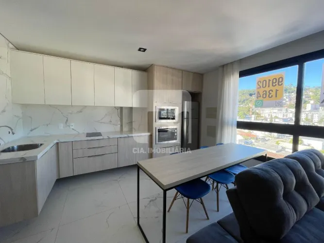 Studio mobiliado no Saco dos Limões