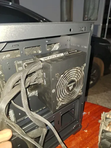 Fonte Corsair CX550 550W 80 Plus Bronze