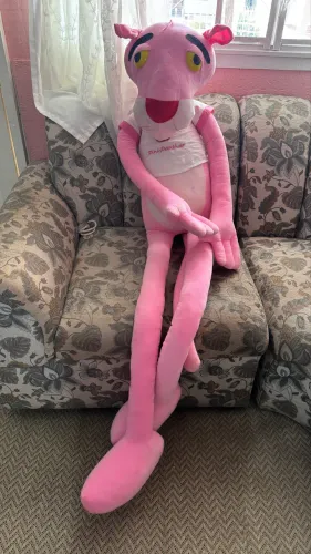 Pantera Cor de Rosa de Pelúcia