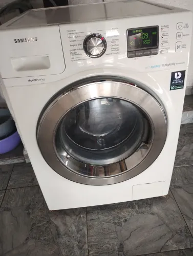Vende-se lava e seca Samsung