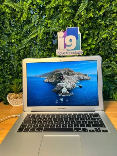 MacBook Air 2012 A1466 Cor Prata  Intel Core i5 1.8 GHZ 4GB RAM  128GB SSD  13 Polegadas  