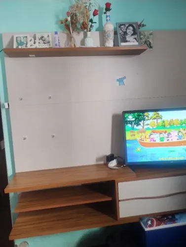 Painel  1,80 de comprimento,semi novo ,valor a retira .Apenas 6 meses de uso