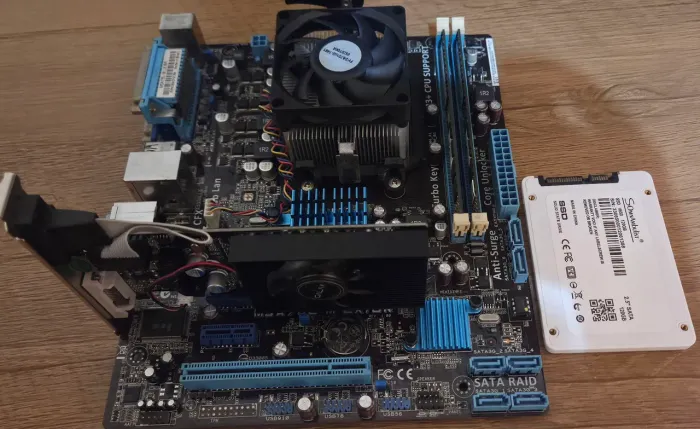 Kit AM3+ | FX 6300 | 8GB | 120GB | GT 210