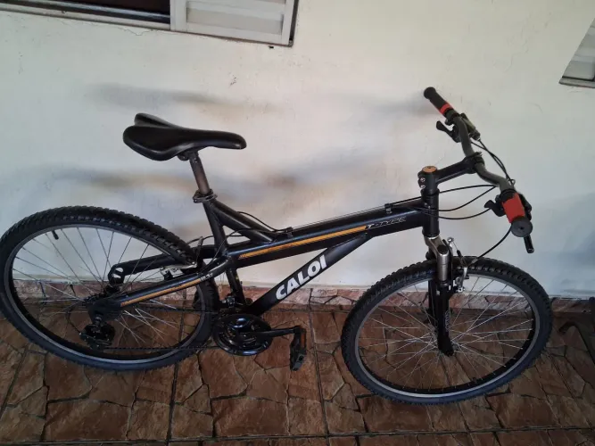 Bicicleta aro 26 caloi t type toda shimano 98564.9666